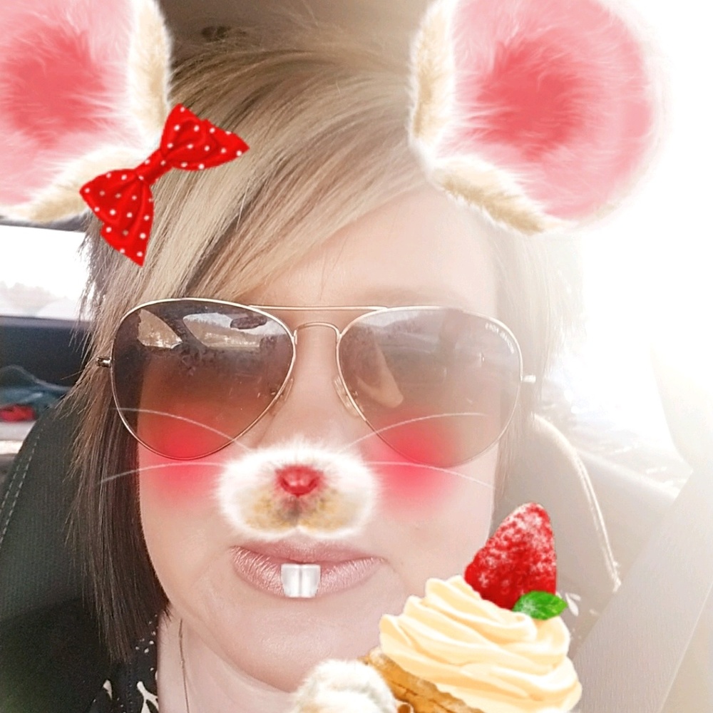 Meet your Posher, Vanessa